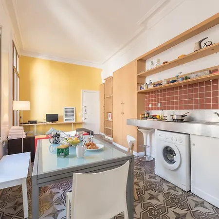 Apartment Comedie Lonjon *