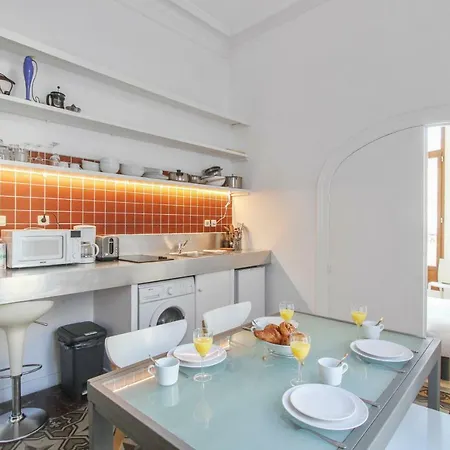 Comedie Lonjon Apartment *
